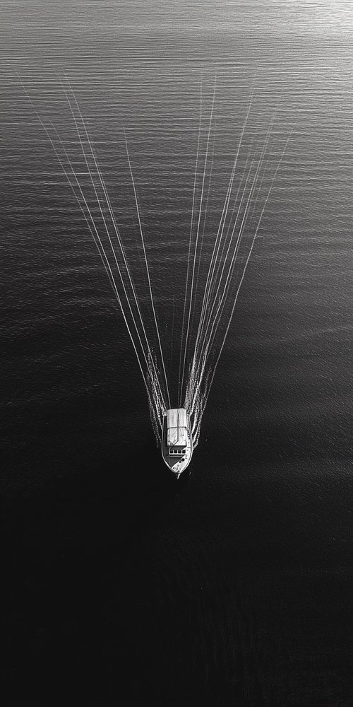 A boat is floating in the water wallpaper