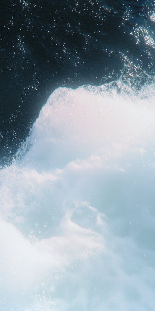 Ocean waves and foam wallpaper